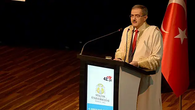 Selçuk Üniversitesi 42 yaşında