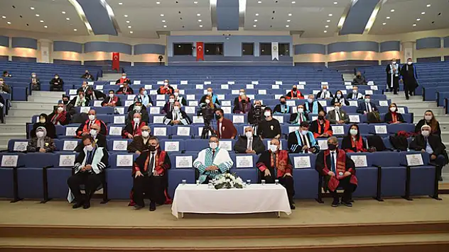 Selçuk Üniversitesi 46 yaşında