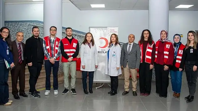 Selçuk Üniversitesi Diş Hekimliği Fakültesinden anlamlı destek