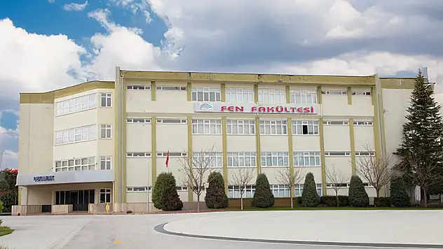 Selçuk Üniversitesi Fen Fakültesinden tam akreditasyon başarısı
