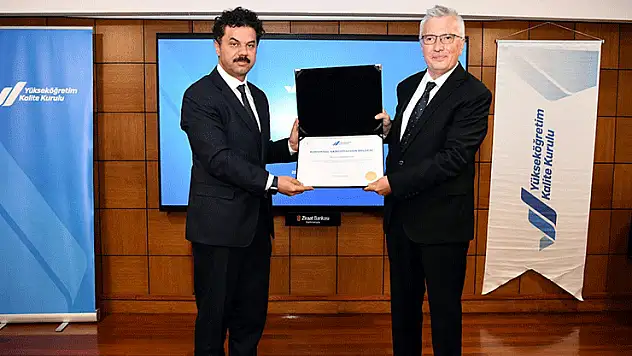 Selçuk Üniversitesi, kurumsal başarısını taçlandırdı