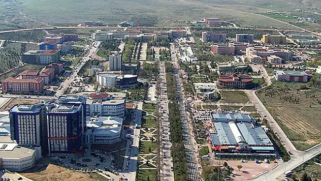 Selçuk Üniversitesi'nde rektör yardımcılarının görevi belli oldu