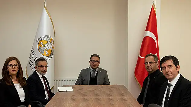 Selçuk Üniversitesi Rektörü Aksoy, İLTEK Durum Değerlendirme Toplantısı'na katıldı
