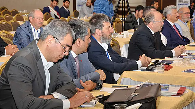 Selçuk Üniversitesi tarafından desteklenen sempozyum Konya'da başladı
