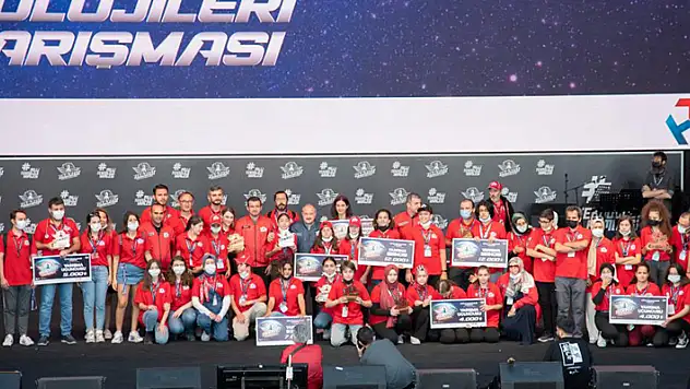 Selçuk Üniversitesi TEKNOFEST'te 3 ödül aldı
