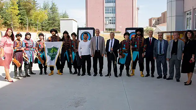 Selçuk Üniversitesi YDYO'da açılış festivali
