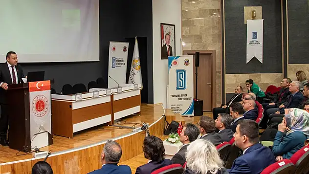 Selçuk Üniversitesinde 'Denetimli Serbestlik Uygulamaları ve Toplumsal Algı' konuşuldu