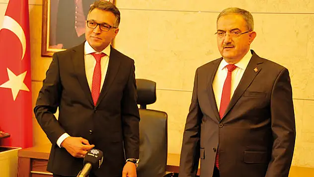 Selçuk Üniversitesinde devir teslim töreni