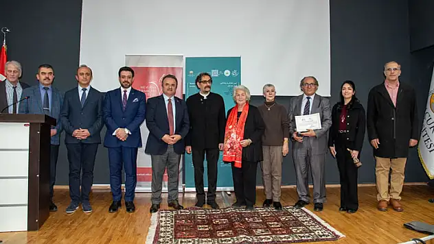 Selçuk Üniversitesinde 'Gel Ey Aşk!' adlı program düzenlendi