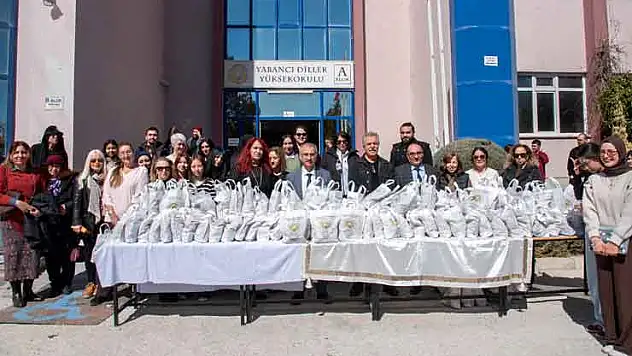 Selçuk Üniversitesinde geleneksel iftariyelik dağıtımı