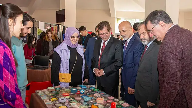 Selçuk Üniversitesinde örnek kermes