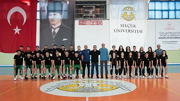 Selçuk Üniversitesi'nde Salon Futbolu heyecanı