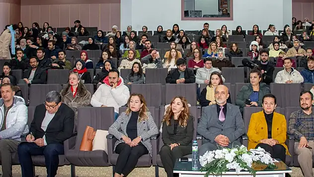 Selçuk Üniversitesinde 'şiddet' masaya yatırıldı
