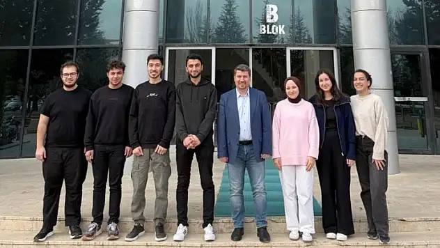Selçuk Üniversitesi'nden Singapur'da önemli başarı