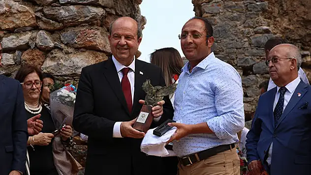 Selçuk Üniversitesine teşekkür plaketi verildi