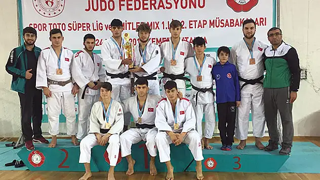 Selçuklu Avrupa vizesini aldı