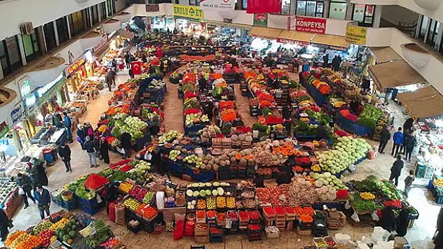 Selçuklu başkentinin 'asırlık AVM'si Melike Hatun Çarşısı