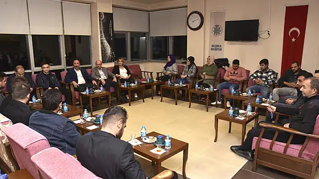 Selçuklu Belediye Başkanı Ahmet Pekyatırmacı gençlerle buluştu
