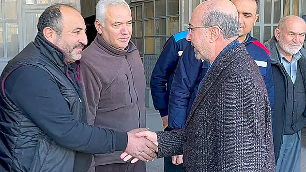 Selçuklu Belediye Başkanı Ahmet Pekyatırmacı esnaf ve huzurevini ziyaret etti
