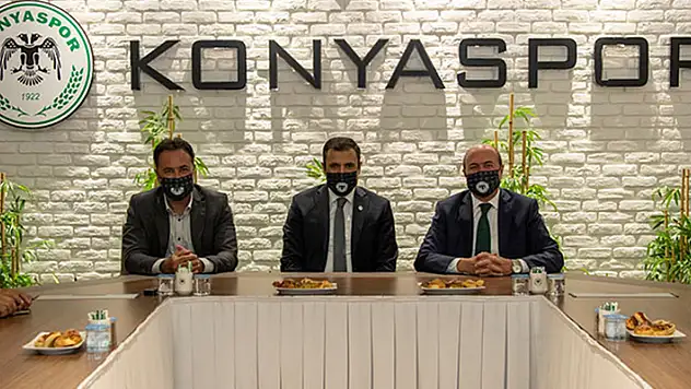 Selçuklu Belediye Başkanı Ahmet Pekyatırmacı'dan Konyaspor'a ziyaret
