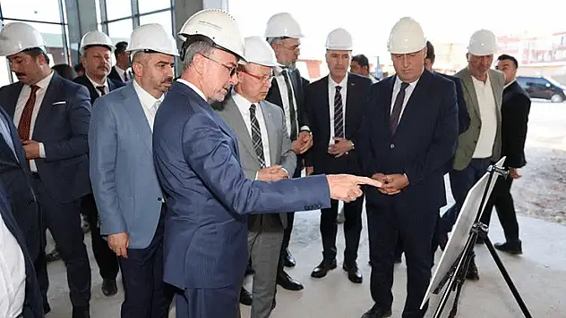 Selçuklu Belediye Başkanı Pekyatırmacı'dan Bursa heyetine proje tanıtımı