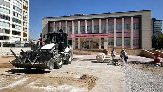 Selçuklu Belediyesi anaokulların çevresini düzenliyor