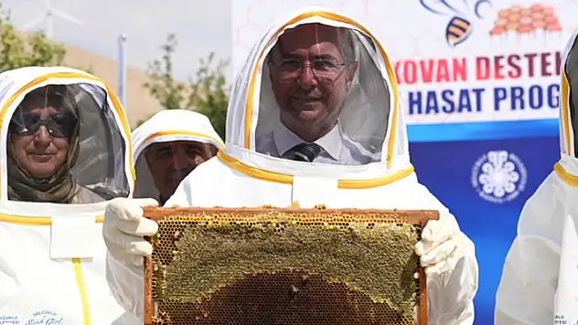 Selçuklu Belediyesi arıcılığa destek olmaya devam ediyor! 'Arılı Kovan Desteği' başvuruları sürüyor
