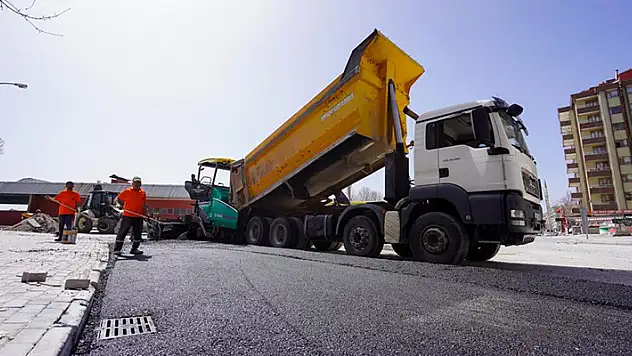 Selçuklu Belediyesi asfalt sezonunu açtı
