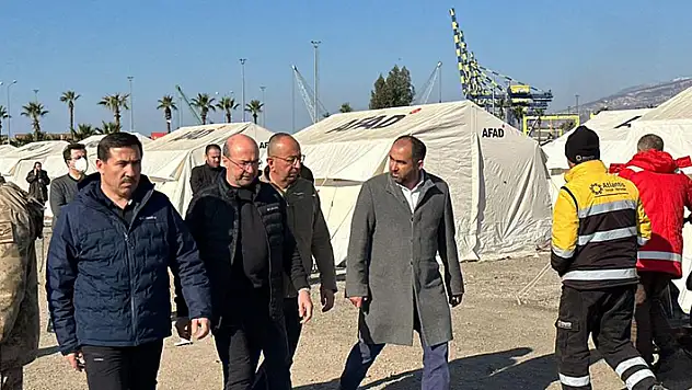 Selçuklu Belediyesi Hatay'da çalışmalarını sürdürüyor
