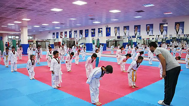 Selçuklu Belediyesi Kış Spor Okullarında eğitimler başladı
