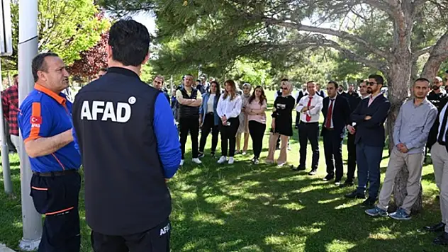 Selçuklu Belediyesi personeline yangın tatbikatı