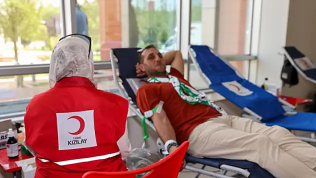 Selçuklu Belediyesinden Kızılay'a kan bağışı desteği