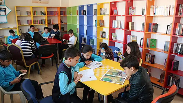 Selçuklu Belediyesinden 'Online Kitap Okuma' yarışması