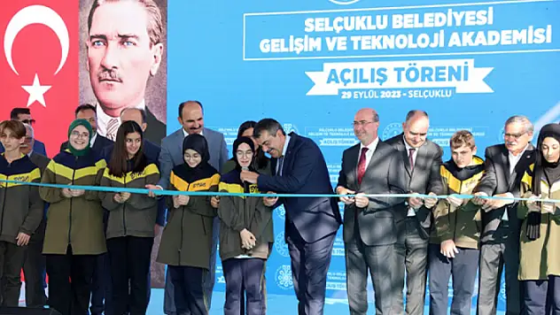 Selçuklu Belediyesinin eğitim yatırımları Konya'ya değer katıyor