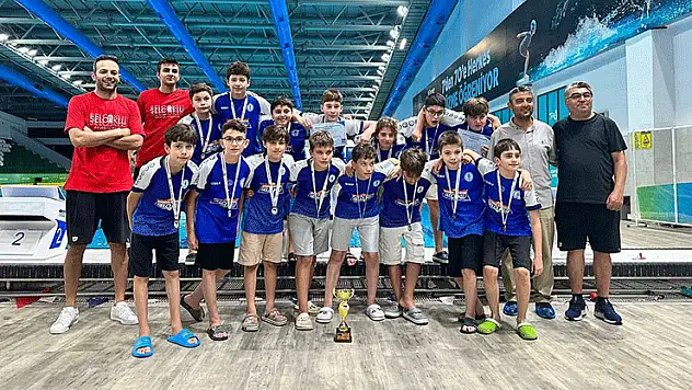 Selçuklu Belediyespor Sutopu takımından büyük başarı