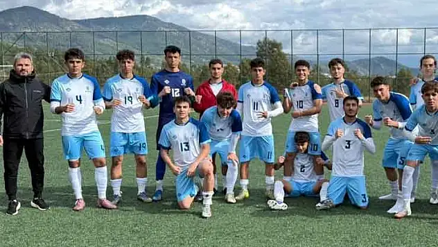 Selçuklu Belediyespor zirveyi sevdi