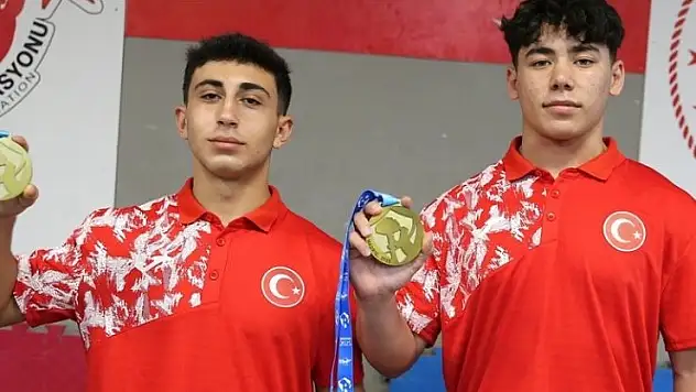 Selçuklu Belediyespor'lu Halterciler GURUR yaşatıyor
