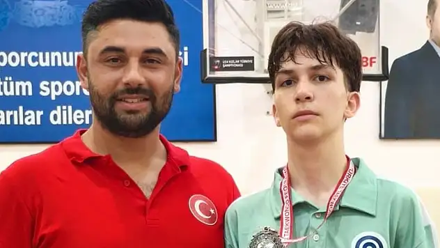 Selçuklu Belediyesporlu tekvandocudan gümüş madalya