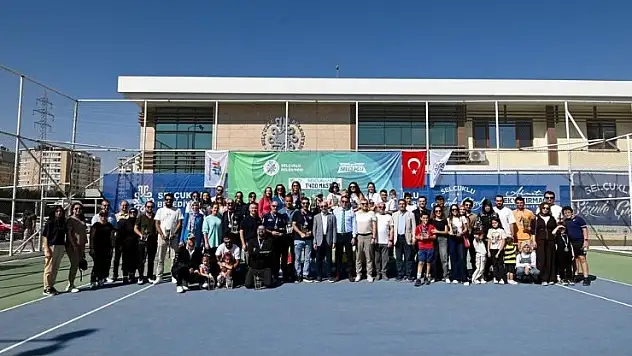 Selçuklu Cup T400 Masters Tenis Turnuvası'nda madalyalar sahiplerini buldu