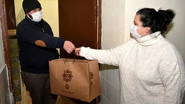 Selçuklu'da 1250 aileye 'Çok yaşa bebek' hediyesi