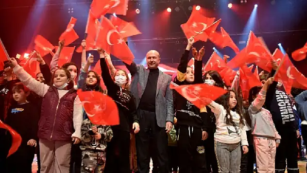 Selçuklu'da 3 aylar fener alayı ile karşılandı