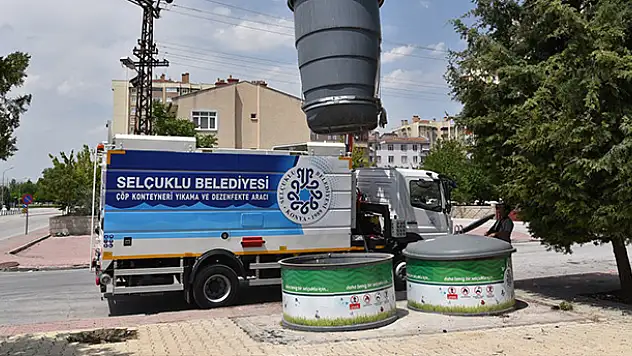 Selçuklu'da çöp konteynerlerinin temizliği yapılıyor