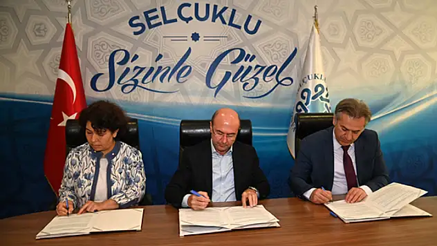 Selçuklu'da iki okula kapalı spor salonu ve suni çim saha kazandırılacak 