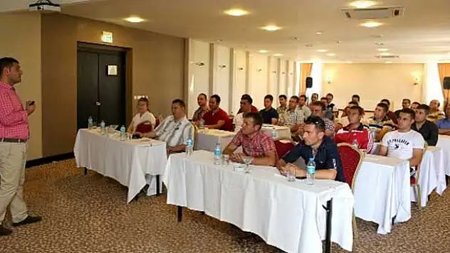 Selçuklu'da 'Kişisel Gelişim ve Motivasyon' Eğitimi