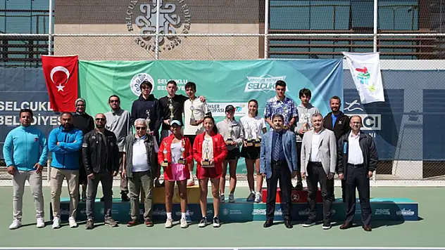 Selçuklu'da Tenis Turnuvası tamamlandı 