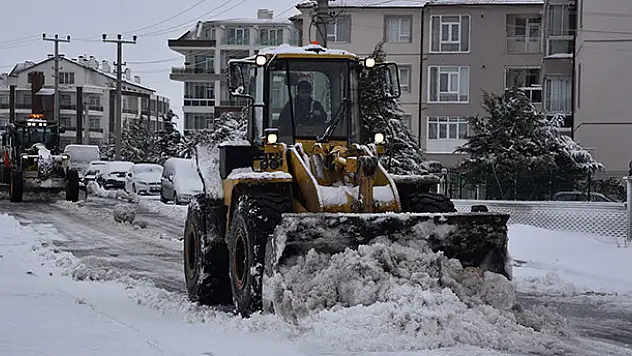 Selçuklu'da yoğun kar mesaisi