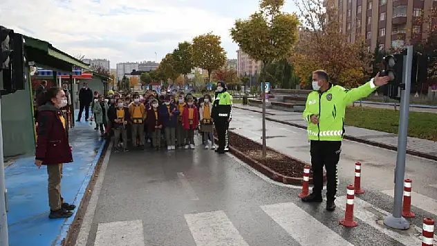 Selçuklu'daki Trafik Eğitim Parkı'nda eğitimler devam ediyor

