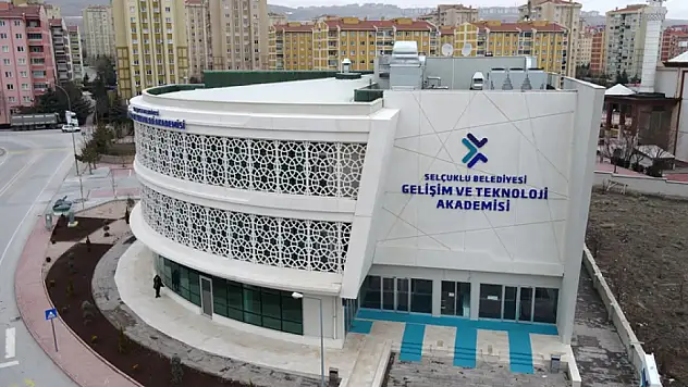 Selçuklu Gelişim Ve Teknoloji Akademisi'nde eğitimler devam ediyor