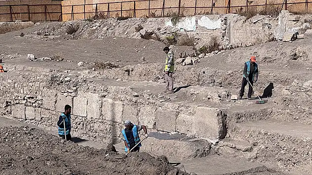 Selçuklu kalesinin topuzları gün yüzüne çıkarıldı