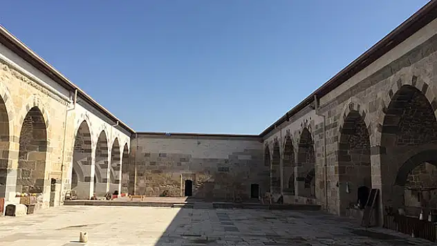 Selçuklu'nun Konya'daki en büyük kervansarayı: Zazadin Hanı